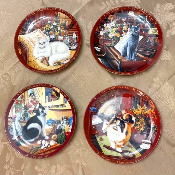 "A Mysterious Case of Fowl Play" Collection Set of 4 Decorative Plates - Picture 1 of 10